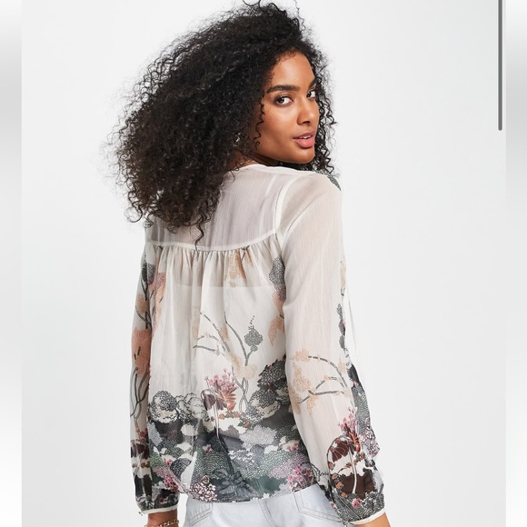 Ted Baker Veriity printed sheer top in ivor - Picture 2 of 5